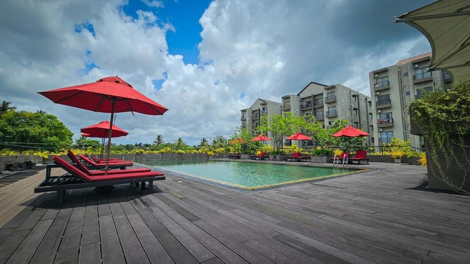 Property building, Pool view, Swimming pool, sunbed