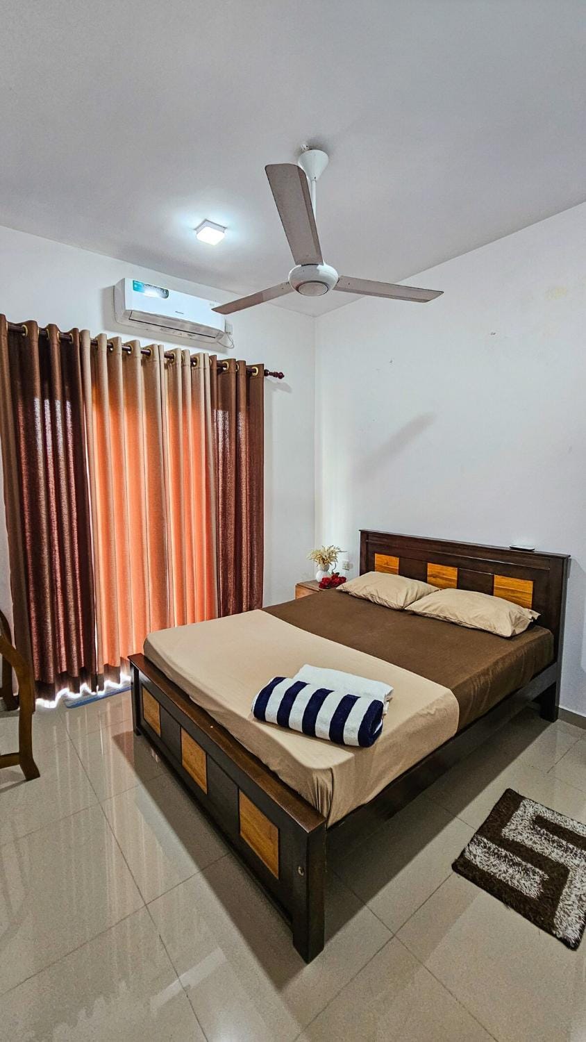 Bedroom, air conditioner