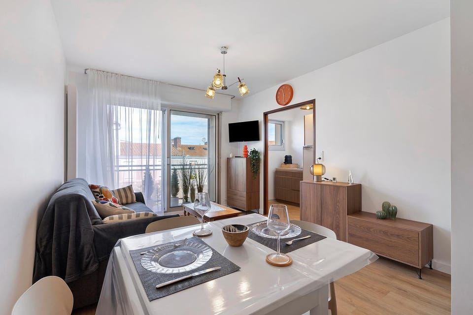 Property building, Living room