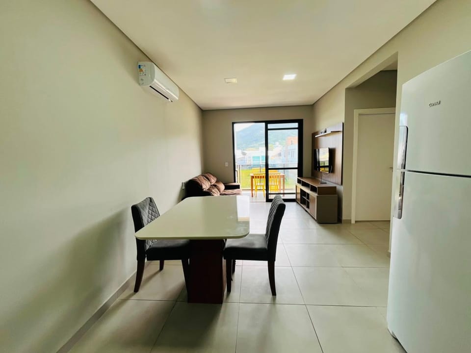 Praia de Palmas - 1km do Mar - Conforto para Toda a Família 0357 Apartment in Florianopolis