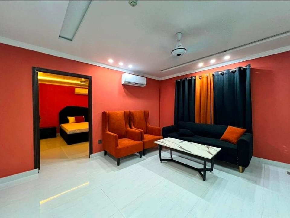Luxury1 Bedroom Apartment in Bahria Town lahore Apartment in Lahore