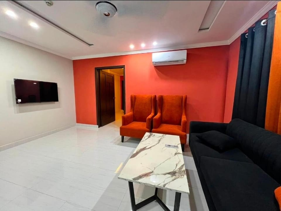 Luxury1 Bedroom Apartment in Bahria Town lahore Apartment in Lahore