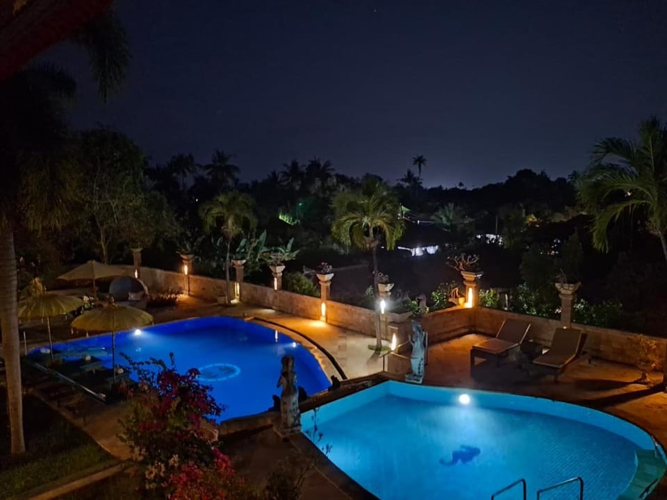 Night, Swimming pool