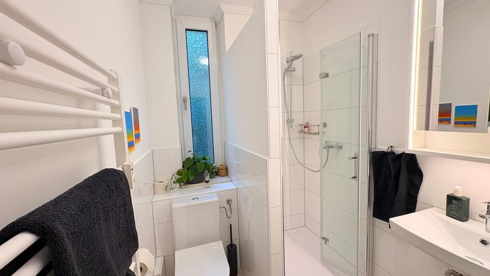 Bathroom, Living room