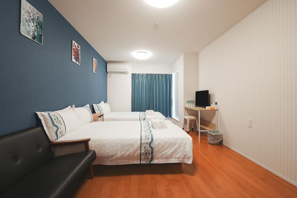 如意303 全新电梯公寓 可住4人 交通方便 步行车站3分钟 Apartment in Osaka