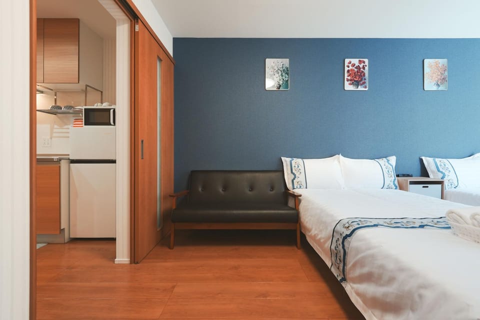 如意303 全新电梯公寓 可住4人 交通方便 步行车站3分钟 Apartment in Osaka