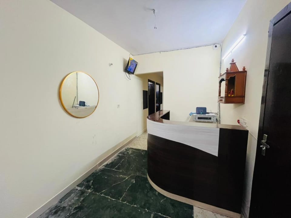 Property building, Lobby or reception