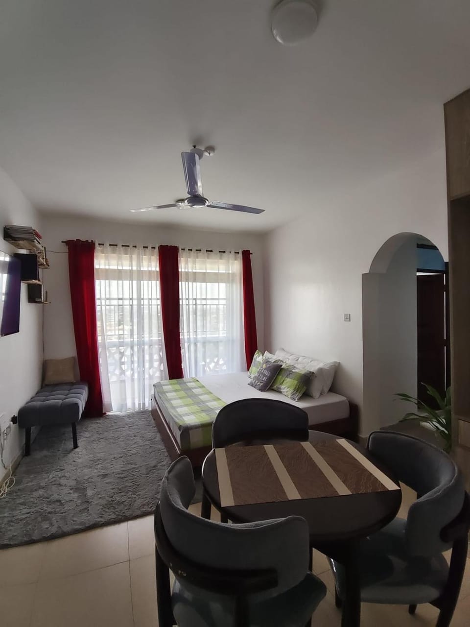 Photo of the whole room