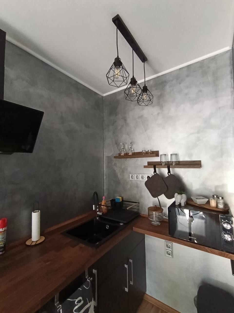Kitchen or kitchenette, stove