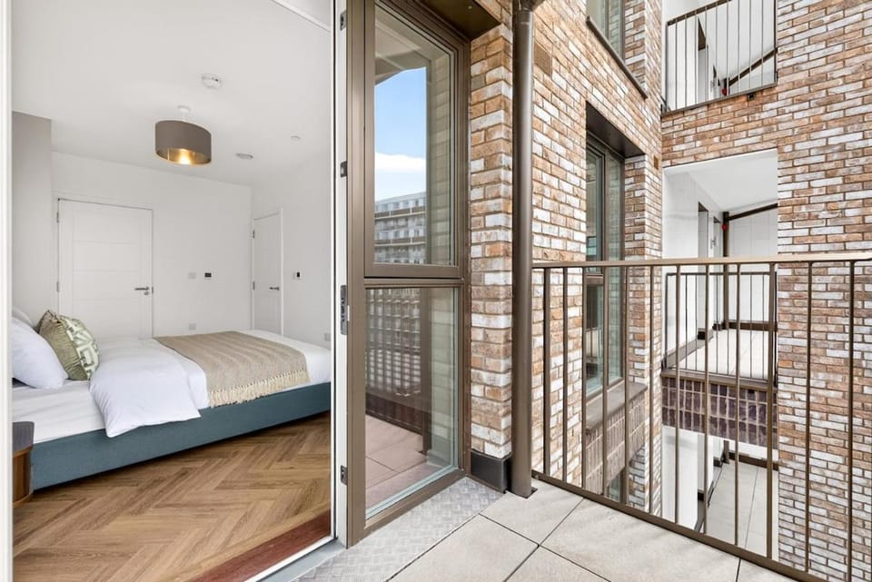 The Wain House Residence - Modern 3-Bedroom Apartments with Balcony Apartment in City of Westminster