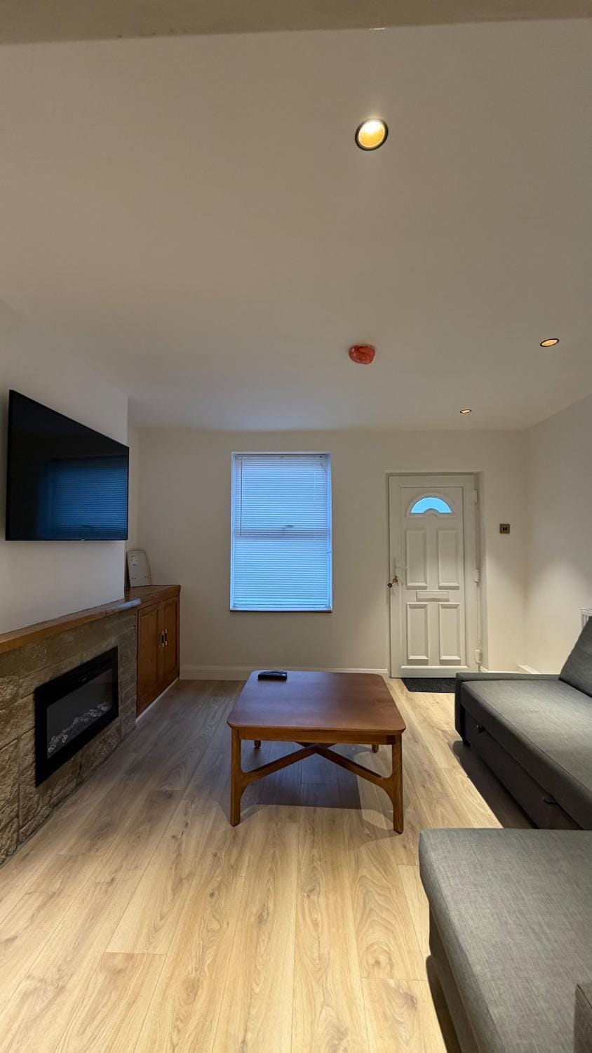 Old town house-free parking Apartment in Lincoln