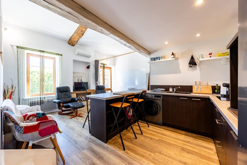 Property building, Living room
