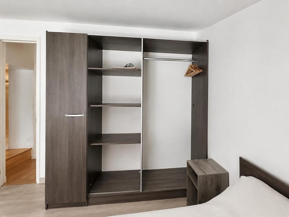 Bedroom, storage