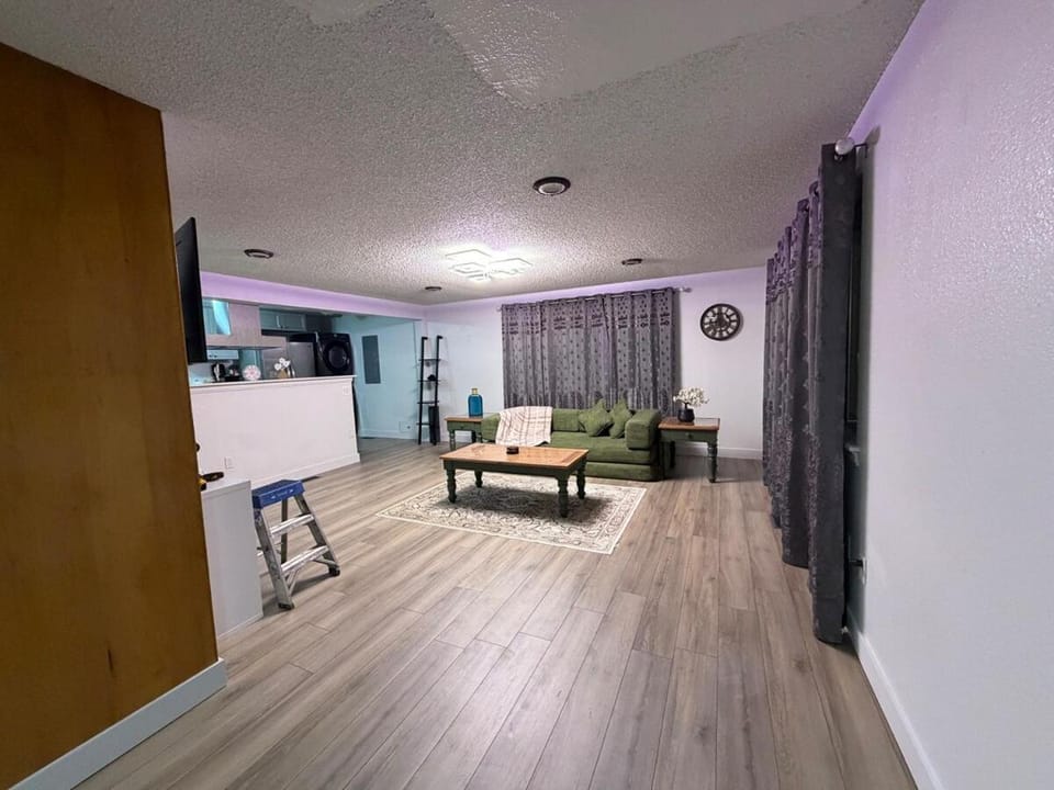 Stunning beautiful home in Everett House in Paine Lake Stickney