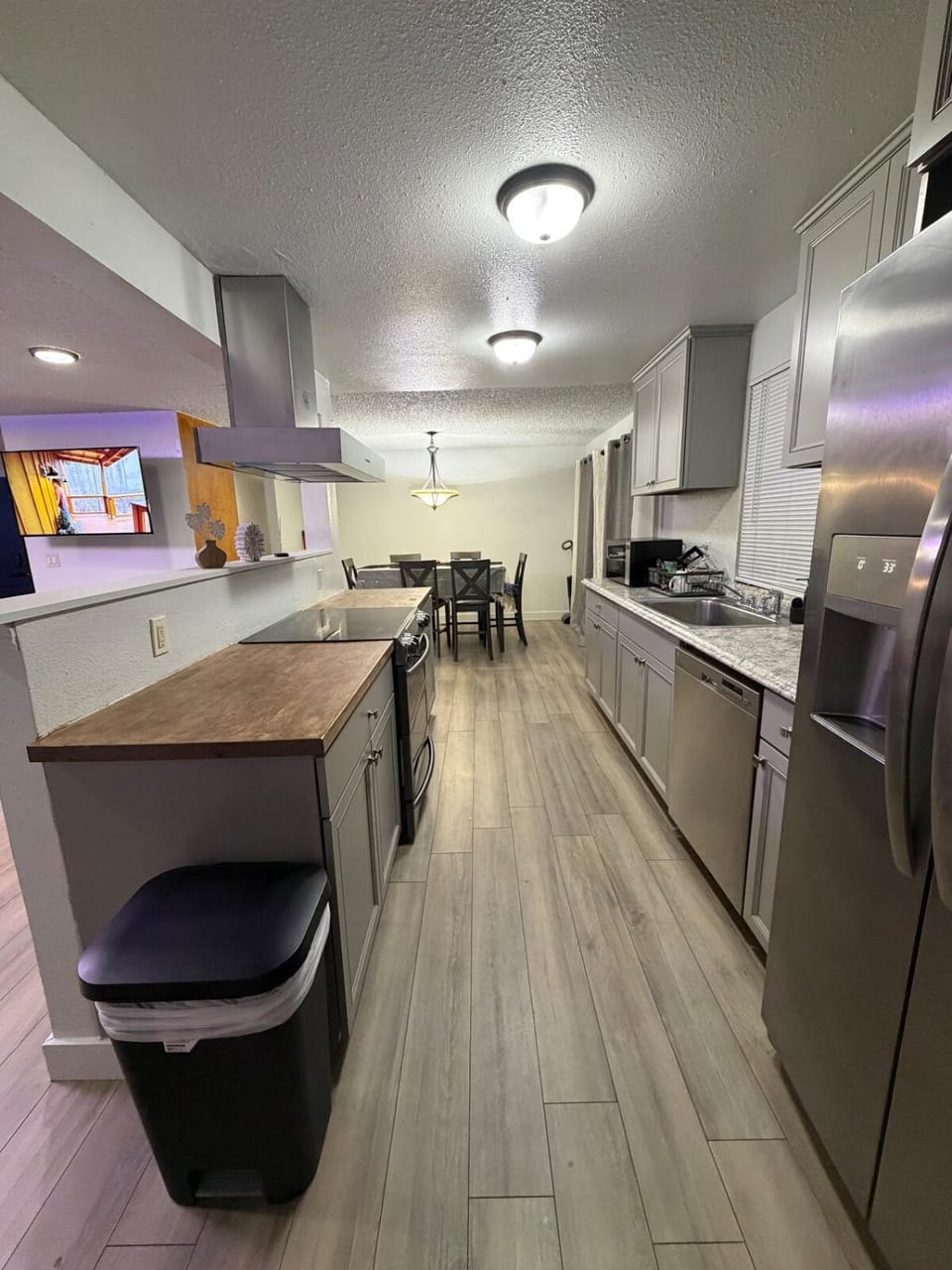 Kitchen or kitchenette, Dining area, dishwasher, oven, stove