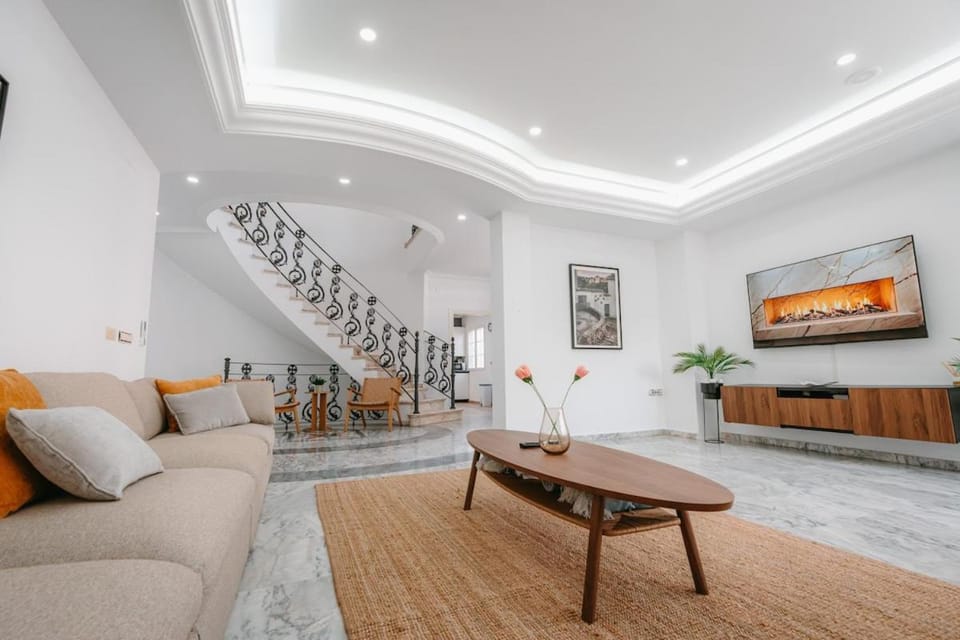 Villa Zarra Granada House in Granada