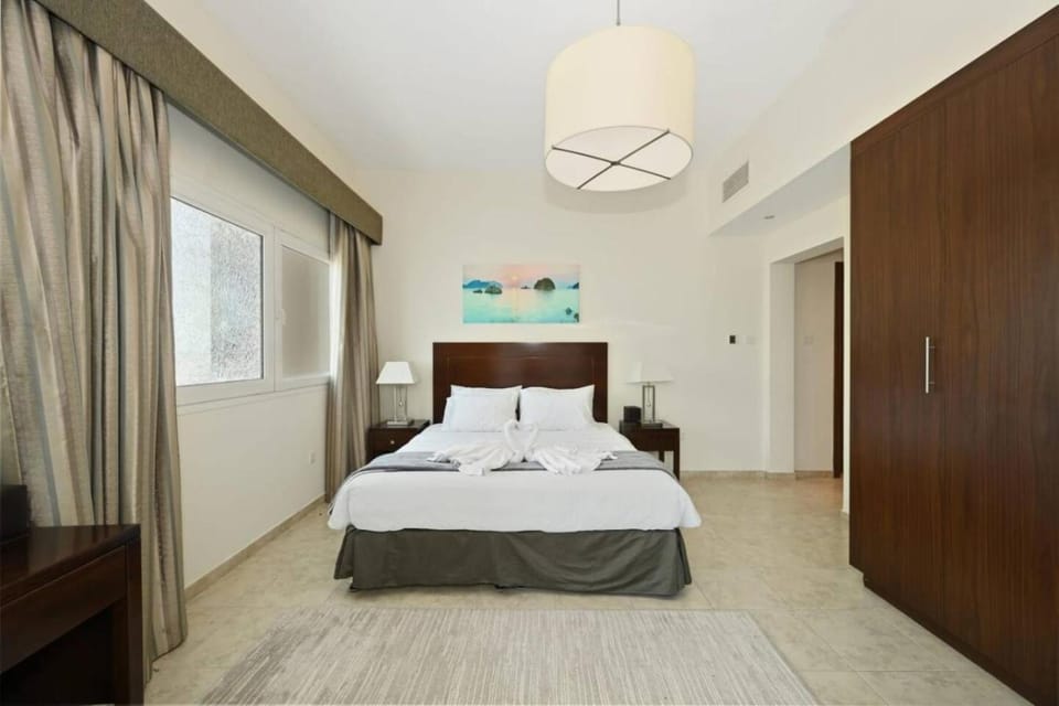 Beautiful 2BR Stay Ideal for Families and Groups Apartment in Dubai