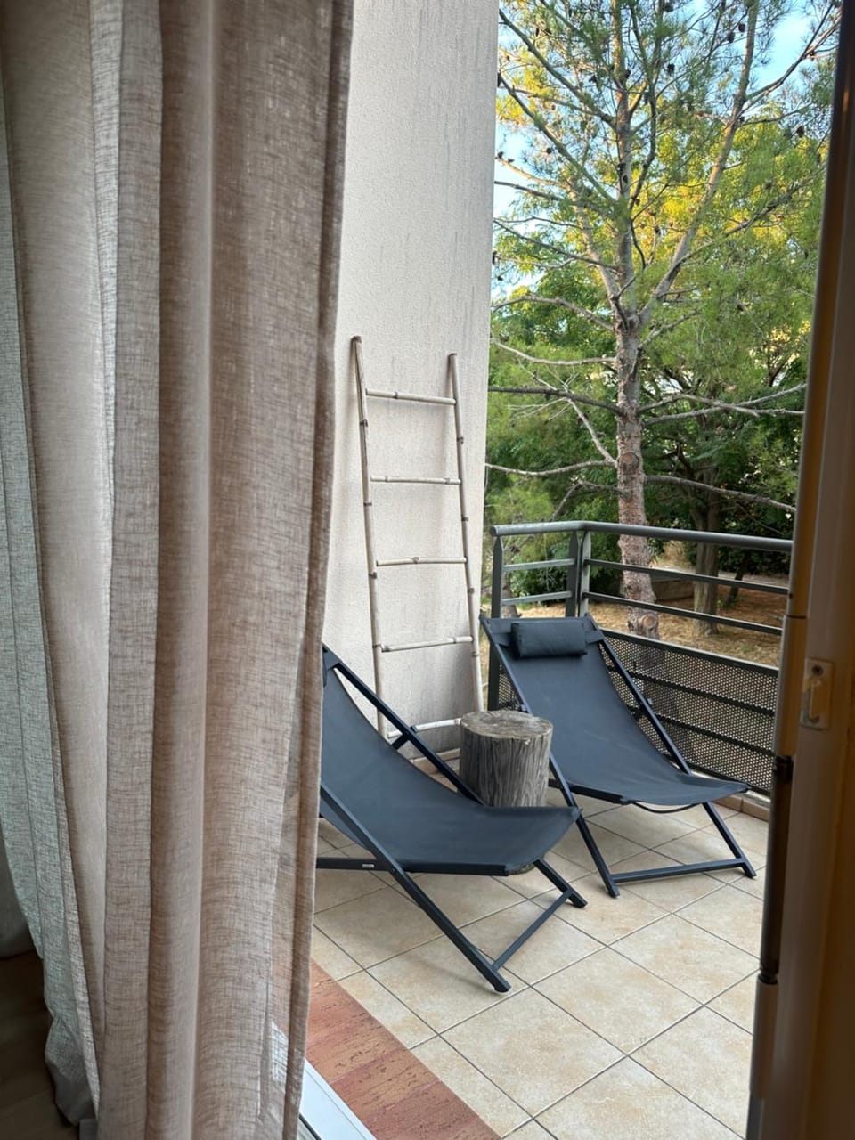 Appartement Calme avec Clim, Balcon et Parking Ovalie Apartment in Saint-Jean-de-Védas