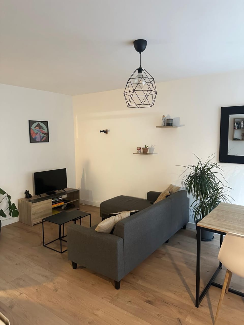 Appartement Calme avec Clim, Balcon et Parking Ovalie Apartment in Saint-Jean-de-Védas