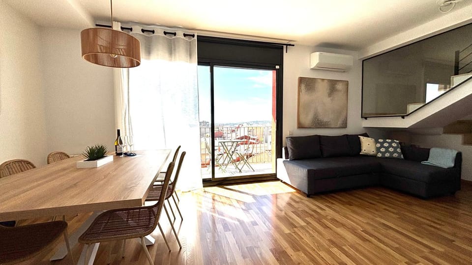 Lounge or bar, Dining area