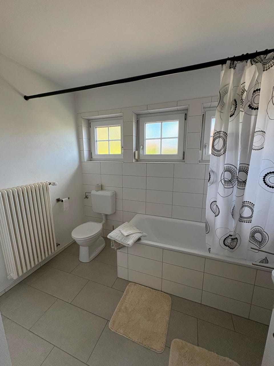 Toilet, Bathroom, Bath, towels