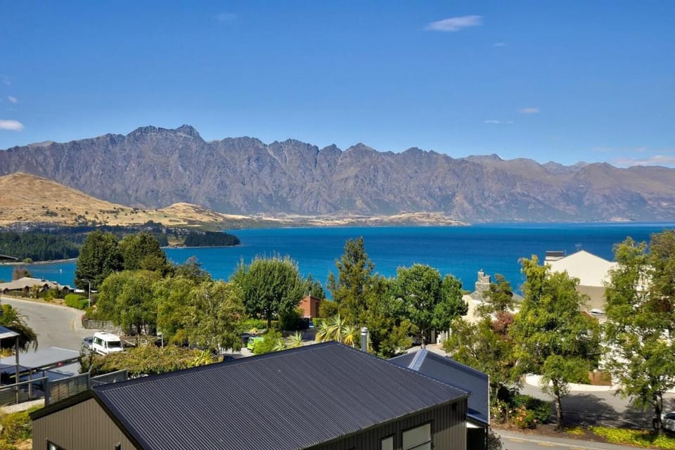 Natural landscape, Lake view, Mountain view