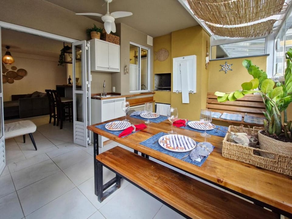 Apartamento PÉ NA AREIA! 15 minutos do Beto Carrero World Apartment in State of Santa Catarina