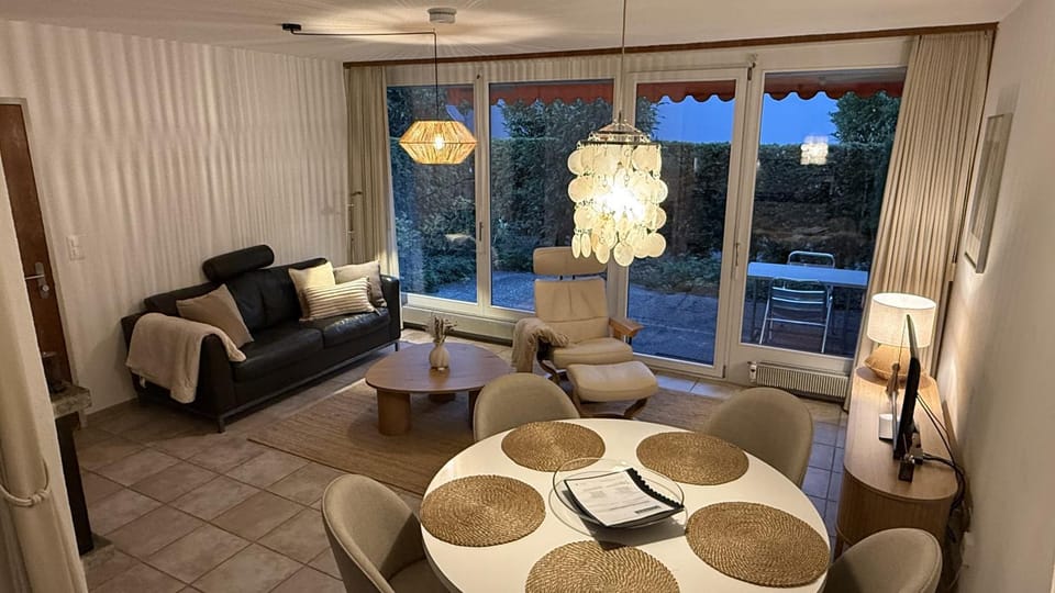 Living room, Seating area, Dining area, Garden view