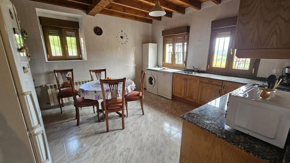 Country house overlooking the Picos de Europa House in Arriondas