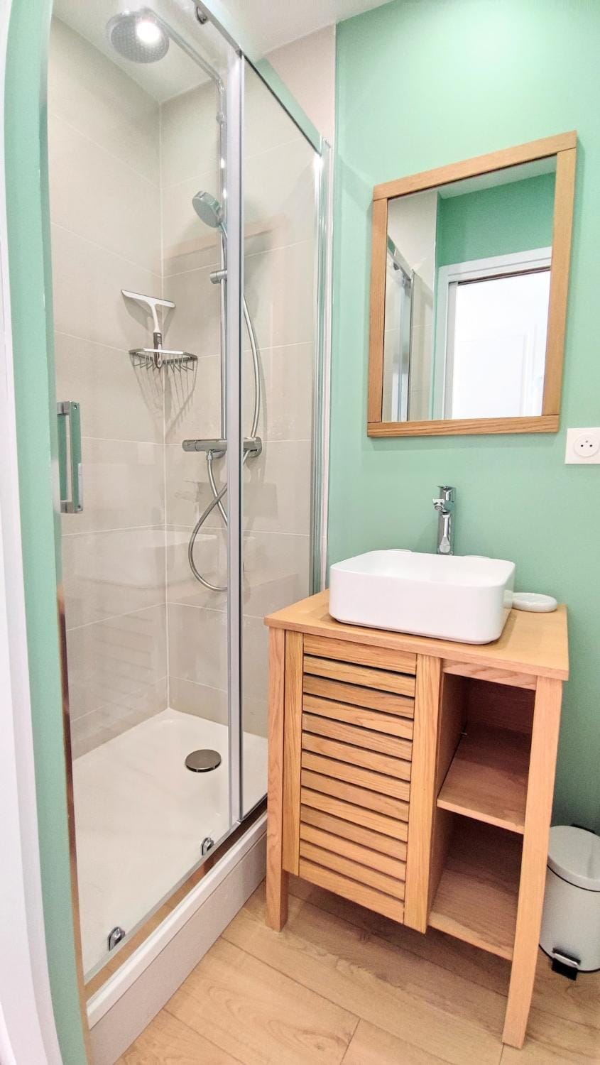 Appartement de standing avec parking prive Roubaix Apartment in Hauts-de-France