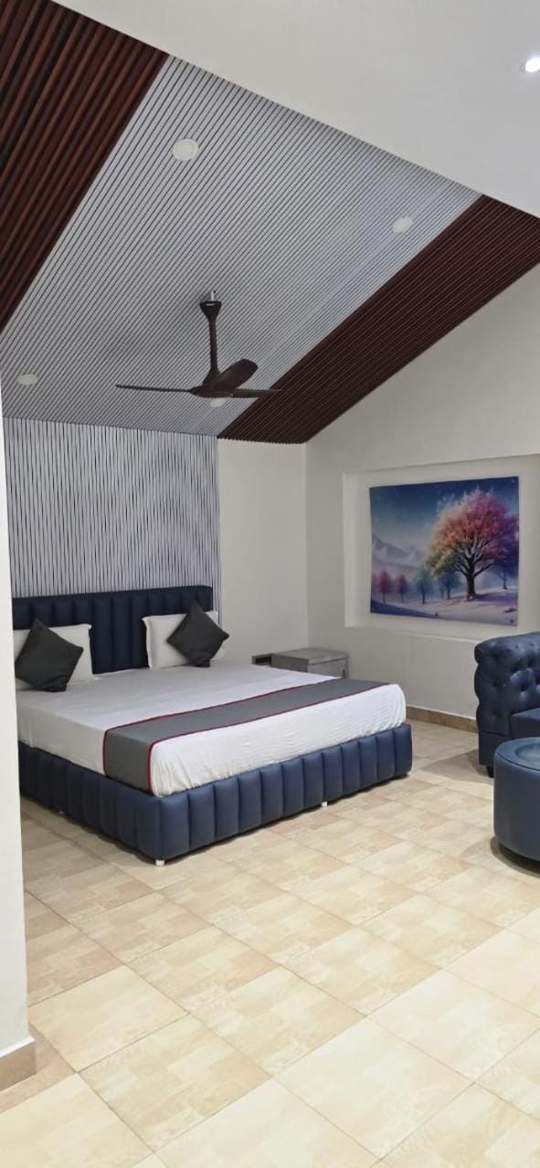 Tectona treetop mansion by horizon estates House in Hyderabad
