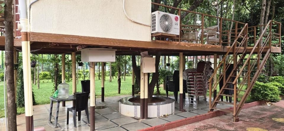Tectona treetop mansion by horizon estates House in Hyderabad