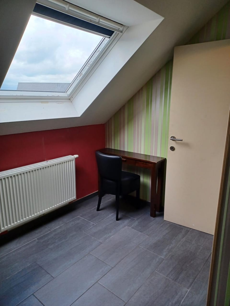 Tinorentals house with 4 bedroom suitable for 6 people Apartment in Zeeland, Netherlands