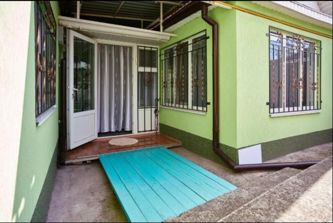 Апартаменти біля центрального парку Apartment in Ukraine