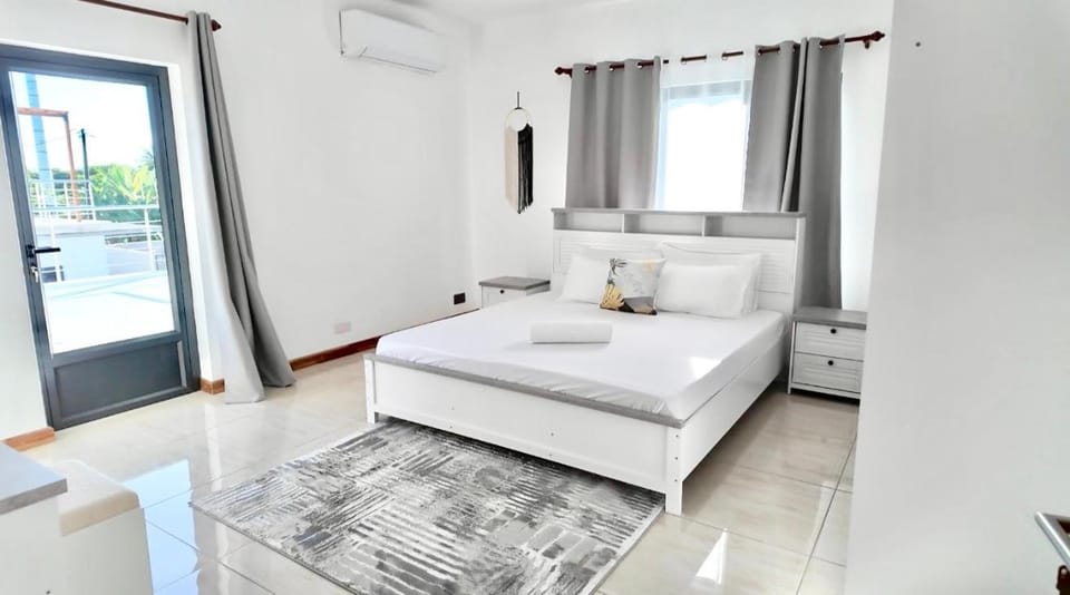 4 Bed Luxury Villa With Private Pool Villa in Grand Baie