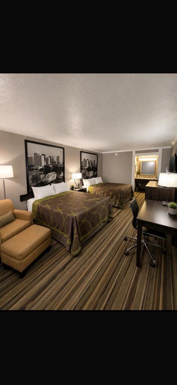 Heritage Inn & Suites Motel in Enid