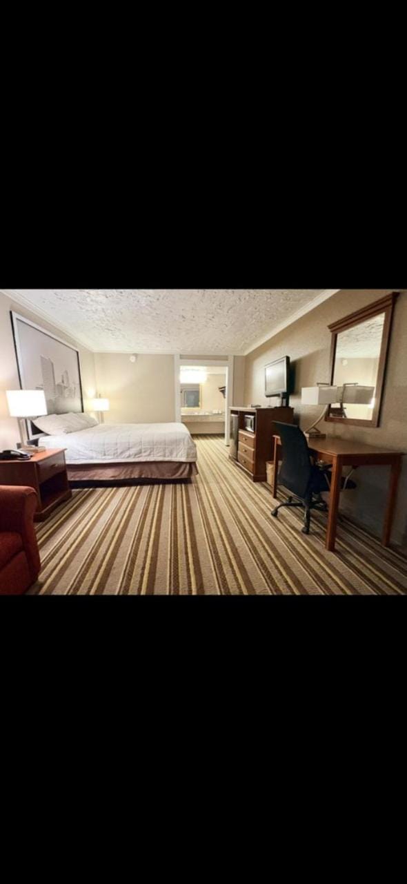 Heritage Inn & Suites Motel in Enid
