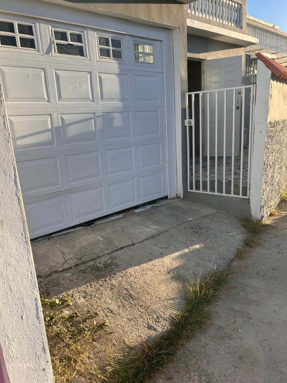 Property building, Facade/entrance