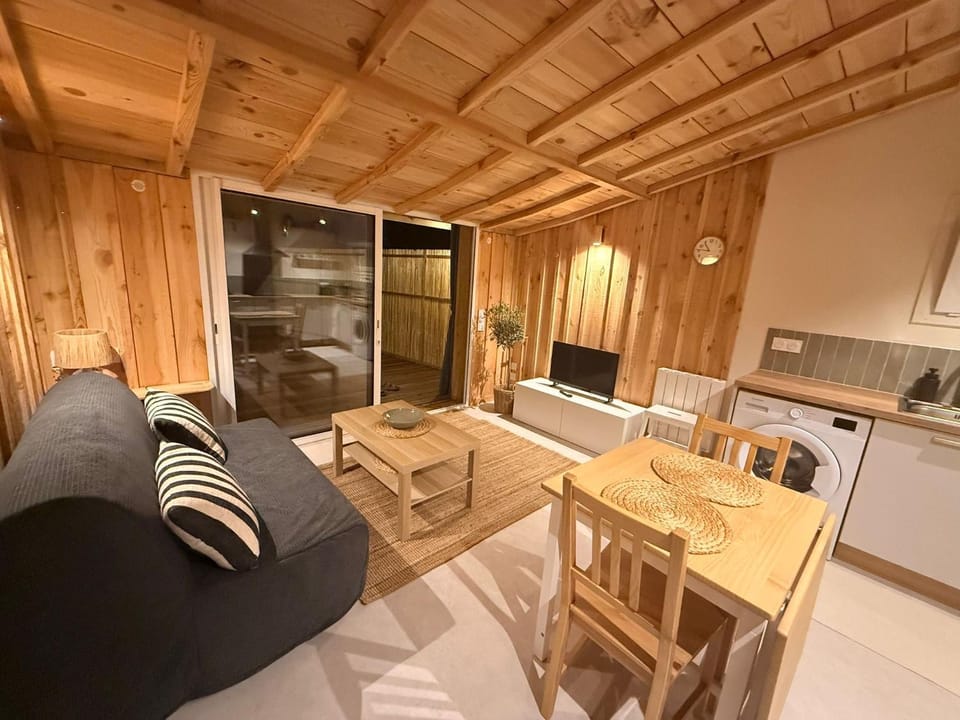 Casa Studio 30 Apartment in Biganos