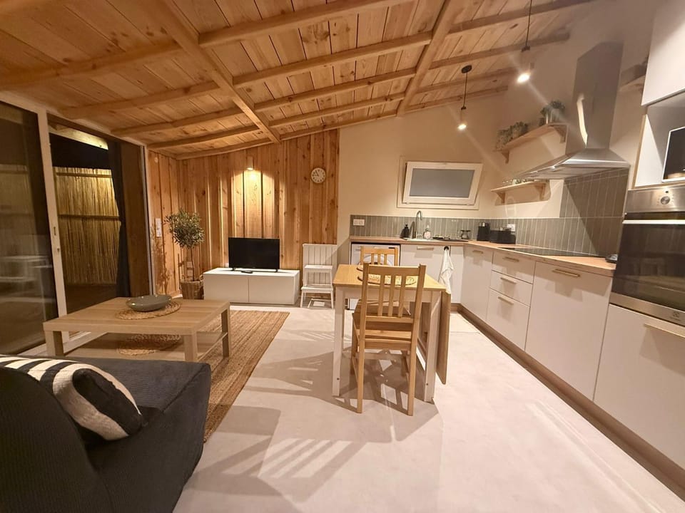 Casa Studio 30 Apartment in Biganos