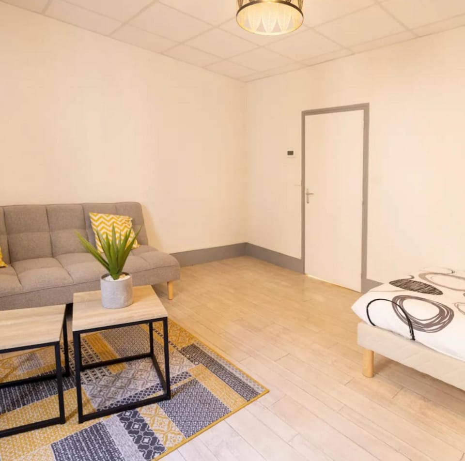 Le Cosy B Apartment in Montluçon