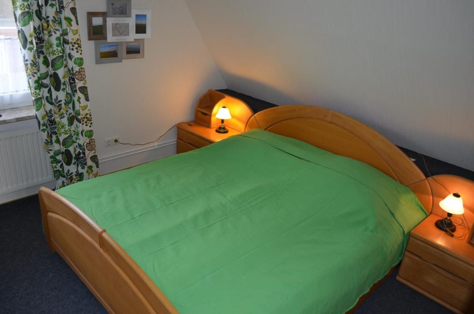 Property building, Living room, Bedroom