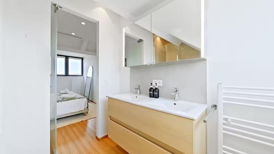 Elegant 3-Bedroom Apartment in Central Ixelles wit Apartment in Saint-Gilles