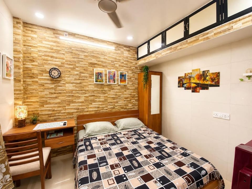 Modern Studio Retreat Carter Road Bandra West by Trivana Haven Stays Apartment in Mumbai