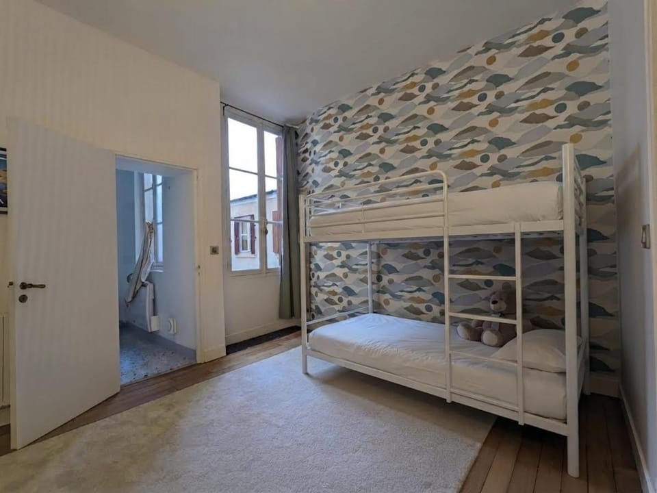 bunk bed