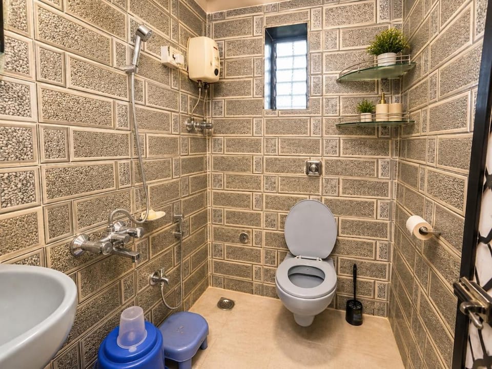 Charming 3Bed 2Bath-Patio with Swing Bandra W Wifi by Trivana Haven Stays Apartment in Mumbai