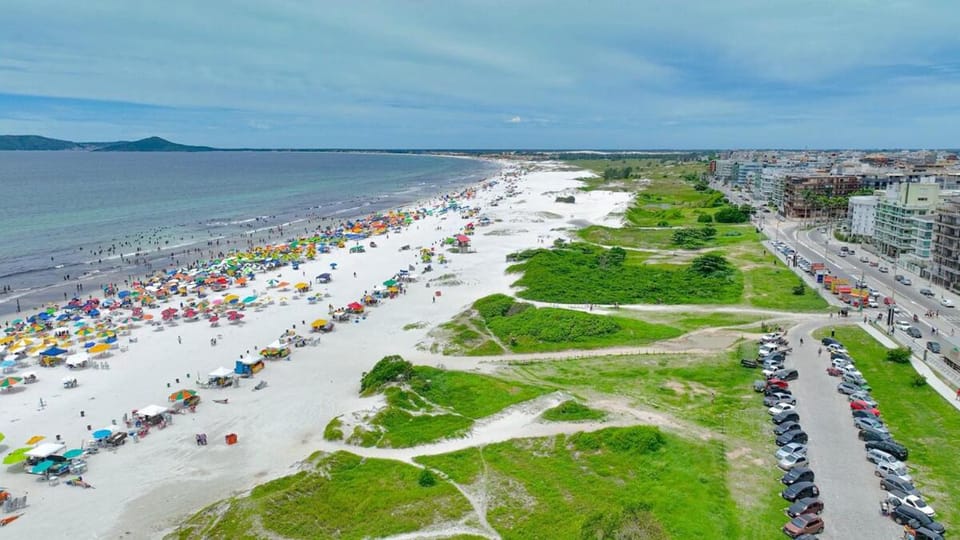 Pé na Areia I Praia do Forte Apartment in Cabo Frio