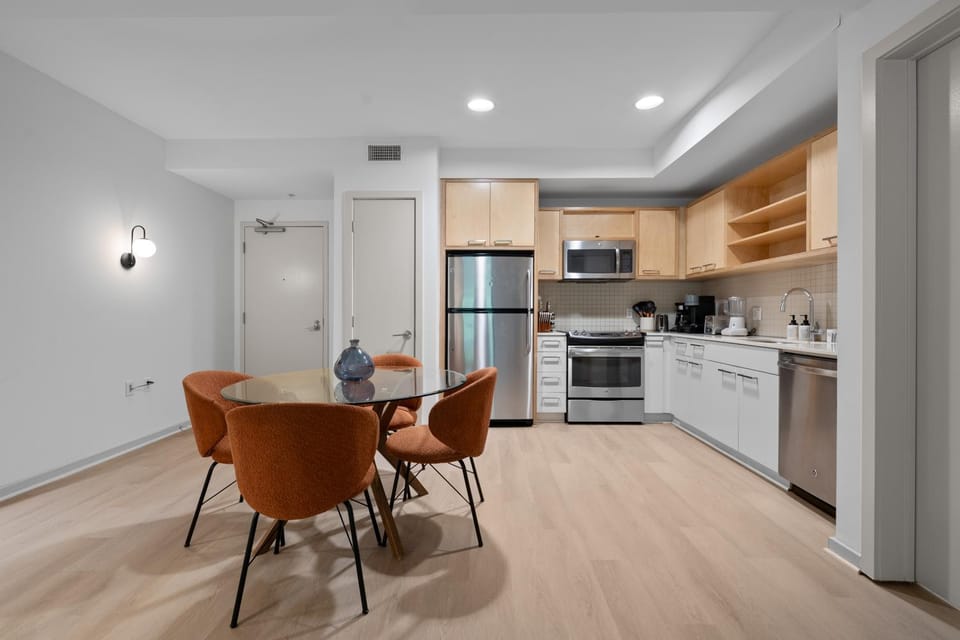 Kitchen or kitchenette, Dining area, dishwasher, oven, stove, toaster