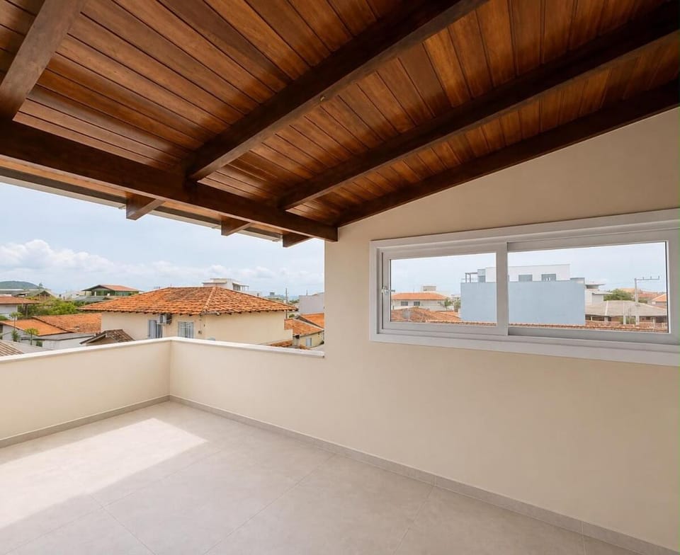 Casa de praia 200m do mar 3 andares House in Balneário Barra do Sul