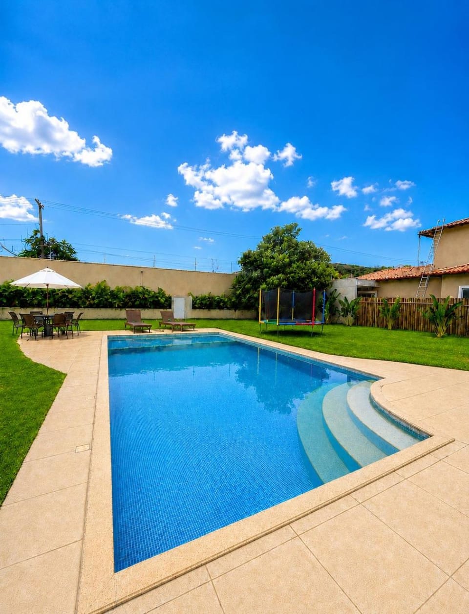 Pool view, Swimming pool